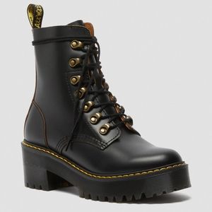 Dr. Martens Leona Boots